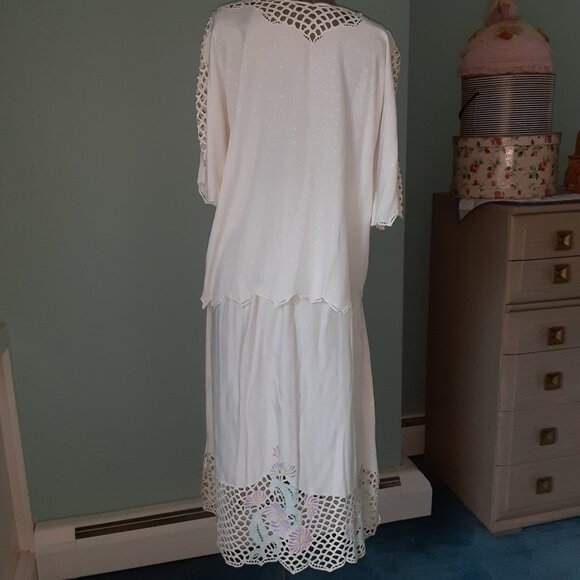 VINTAGE 1970'S BALI EMERALD 100% RAYON SKIRT & BLOUSE BOHO CREAM OPEN CUT WORK - Picture 6 of 9